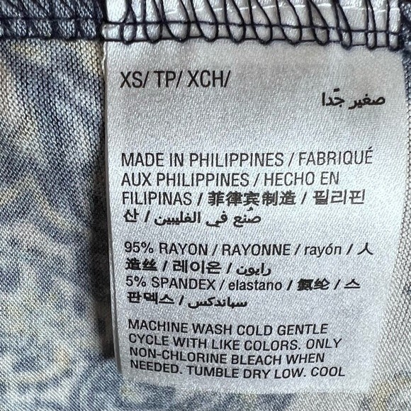 Style & Co on or off shoulder boho patchwork print long bell sleeve top size XS - Picture 8 of 8